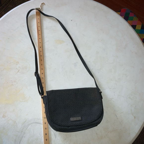 Tommy Hilfiger Black Crossbody Bag - Picture 14 of 16
